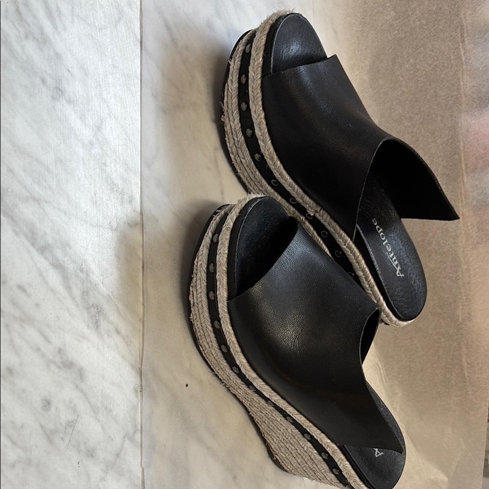 Antelope Black Espadrille Shoes with Platform Sole
